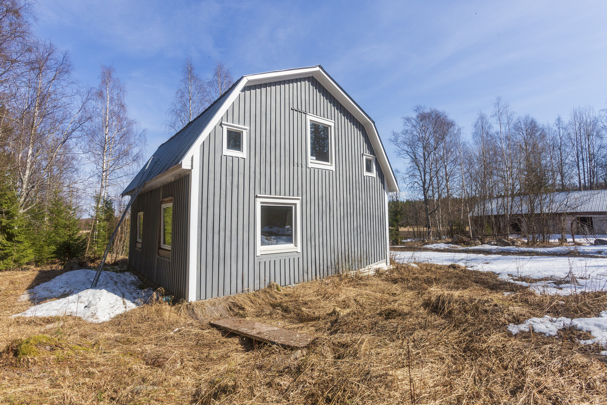 Hus till salu i Avan