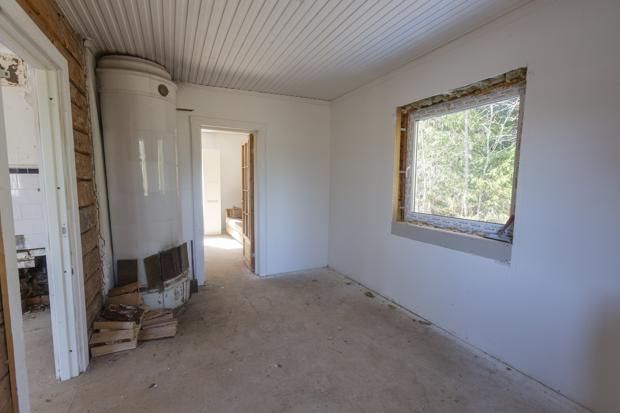 Hus till salu i Avan